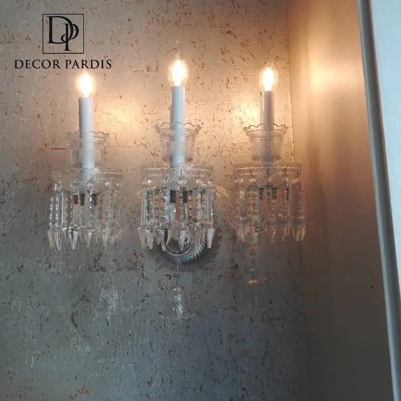 تصویر دیوارکوب Xennit روشن