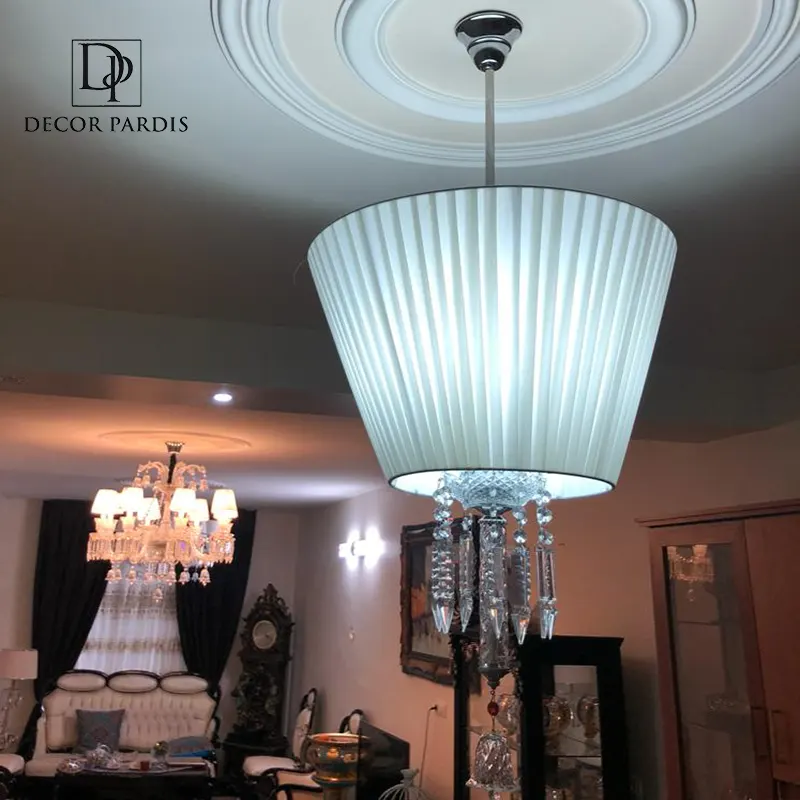 تصویر لوستر تورچ باکارات طلایی