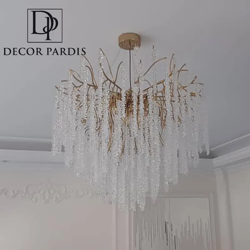 نصب لوستر سانتی در فضای داخلی مدرن