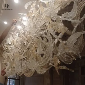 لوستر دست ساز پر سوزنی مدل برجسته با نور پراکنده و جلوه لوکس