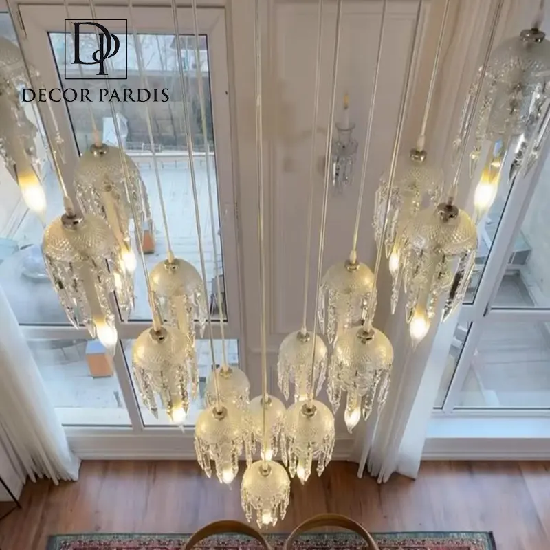 طراحی کاربردی لوستر جزیره باکارات برای نصب در جزیره آشپزخانه