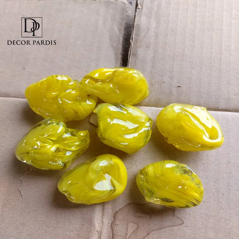 آویز لوستر در رنگ های مختلف