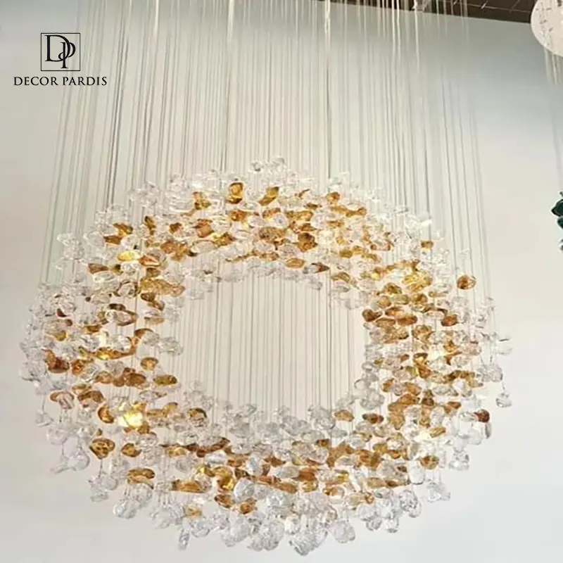 نمای نزدیک از بافت طبیعی لوستر دستساز مدل آویزان