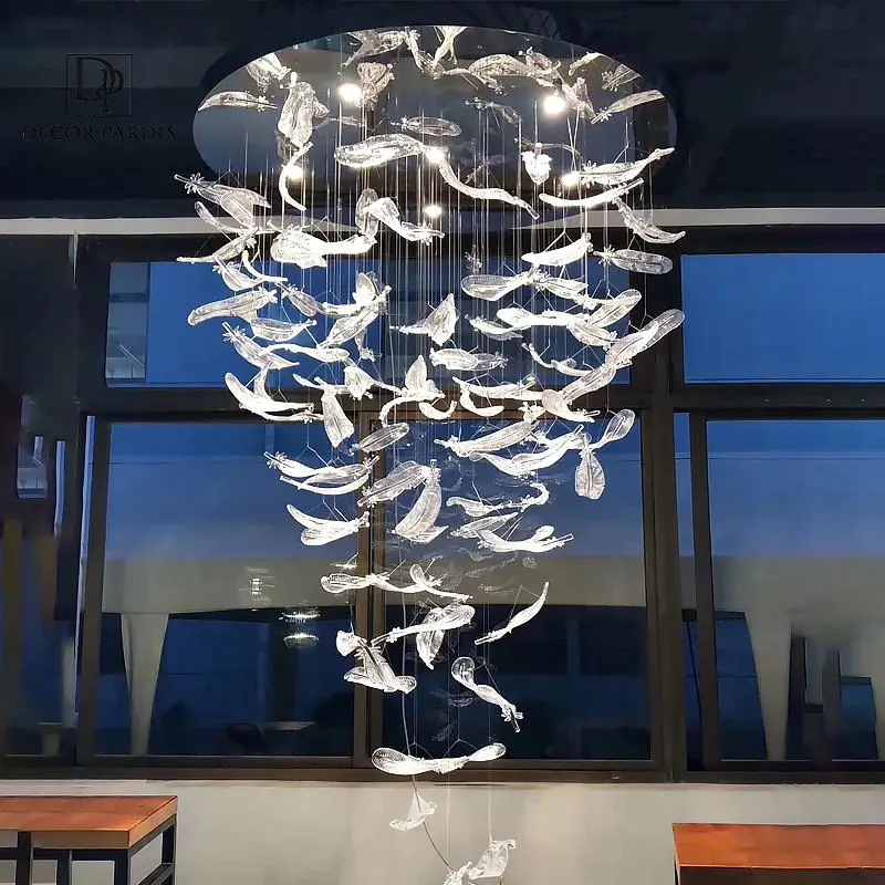 لوستر دست ساز پر سوزنی مدل سقفی با طراحی ظریف و مدرن