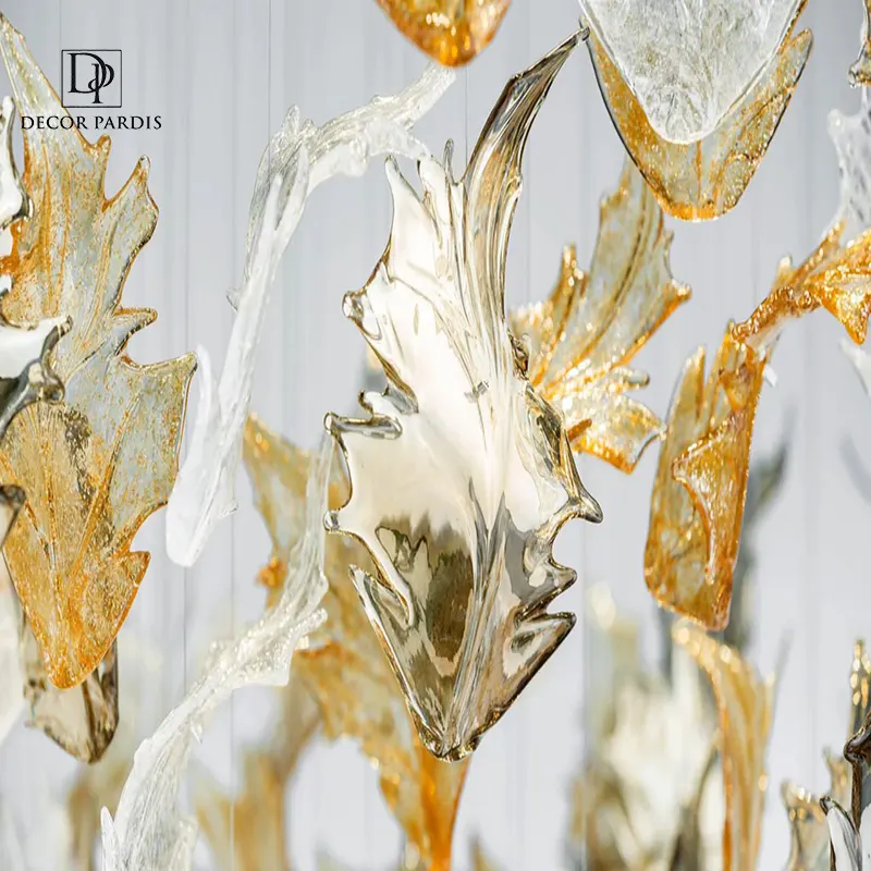 کریستال های درخشان لوستر برگ پائیزی