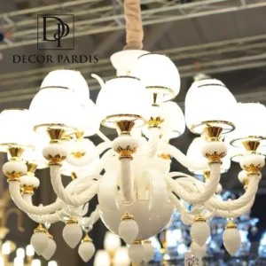 لوستر مورانو سفید صدفی با طراحی زیبا