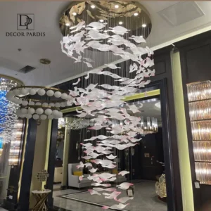 لوستر دست ساز دم ماهی مدل شیشهای با قطعات شفاف