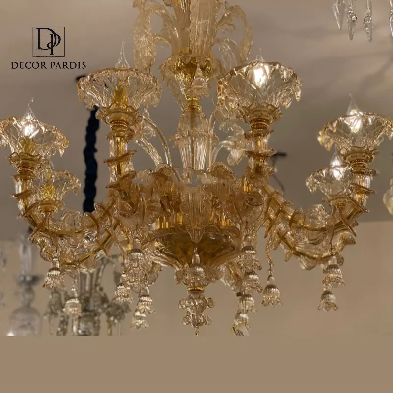 جلوه لوکس و شفاف لوستر دستساز مورانو مدل بلوری