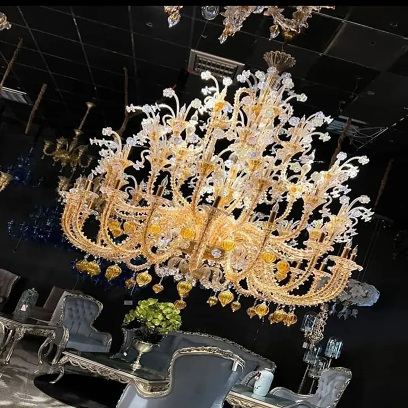 لوستر مناسب سالن های بزرگ