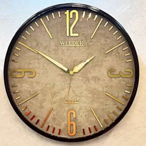 ساعت دیواری چوبی قهوه‌ای