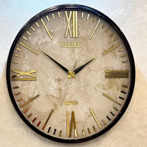 ساعت دیواری با اعداد رومی برجسته