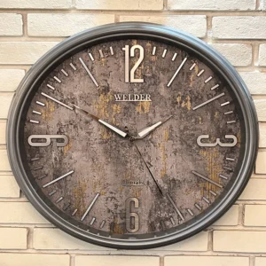 ساعت دیواری مدرن نقره‌ای