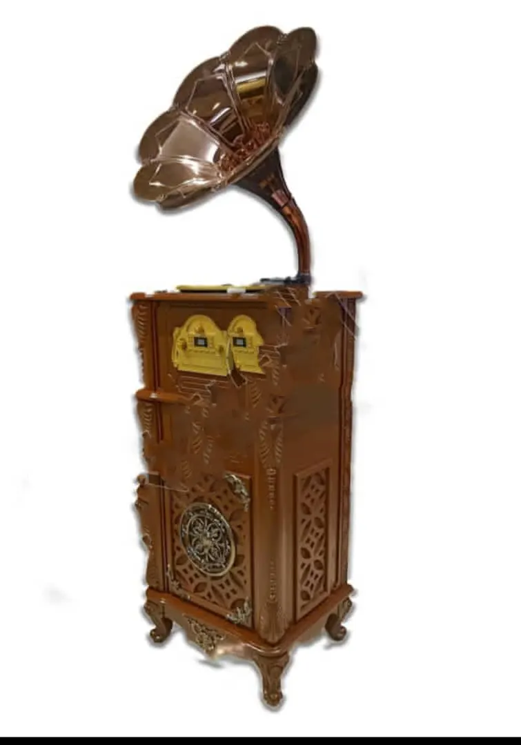 تصویر گرامافون چوبی کلاسیک والتر